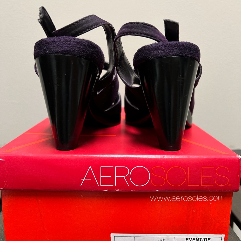 AEROSOLES Women's Dark Purple Heels - Picture 4 of 5